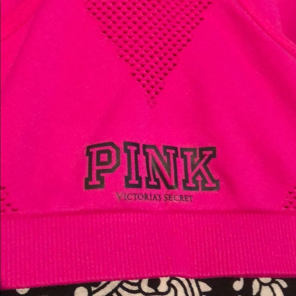 PINK VICTORIA’SECRET YOGA FUCHSIA SPORTS BRA - Picture 6 of 9